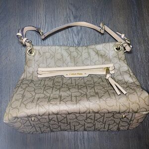 Calvin Klein Tan Shoulder Bag with Signature Style